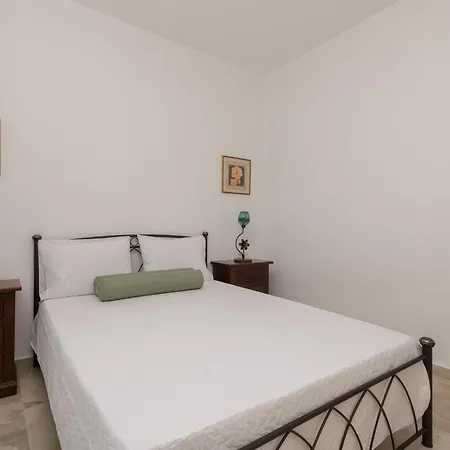 Apartment Vini